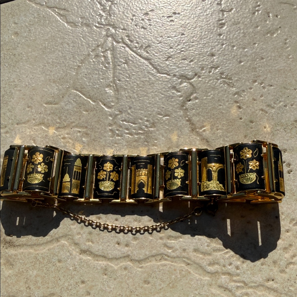 Vintage Japanese Damascene Black And Gold Panel Bracelet 125$